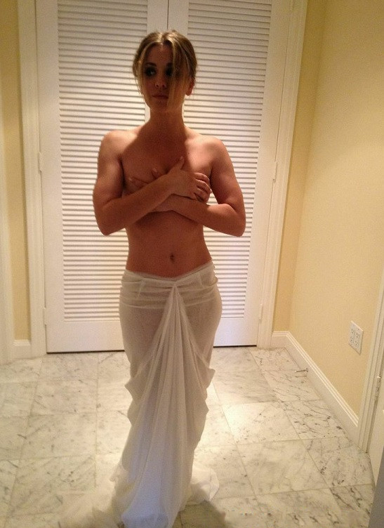 Kaley Cuoco Naked (53 photos)