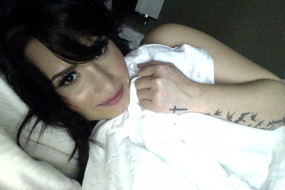 Demi Lovato Naked Photos