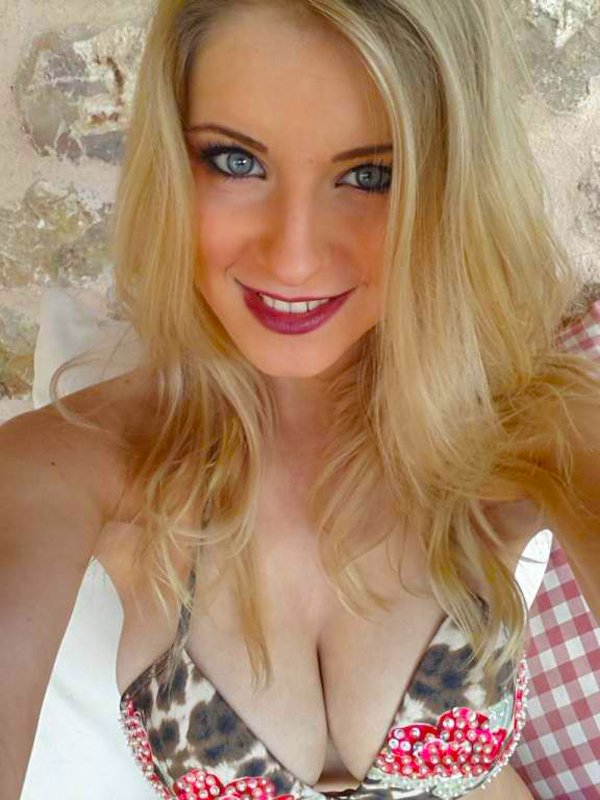 Jessica Davies Naked