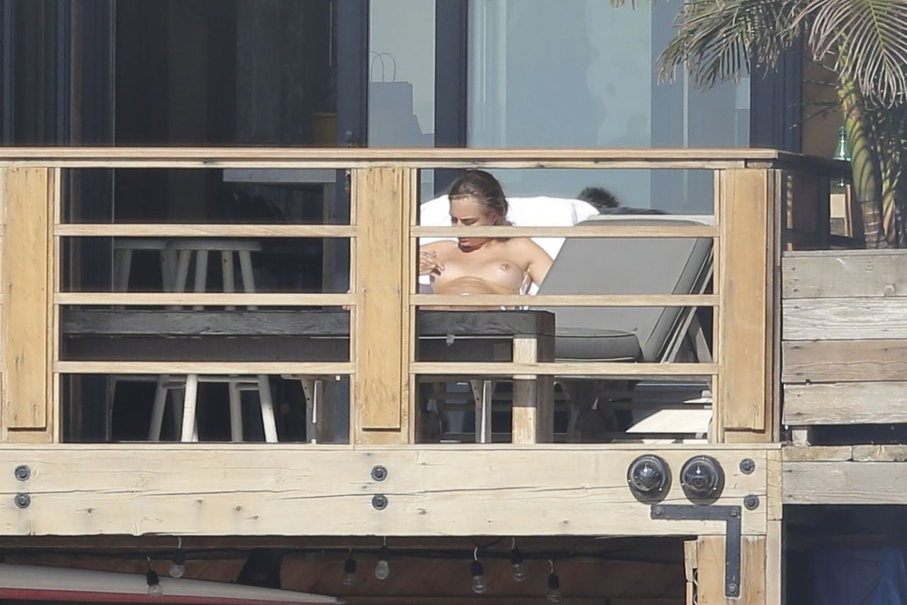 Cara Delevingne Topless Paparazzi