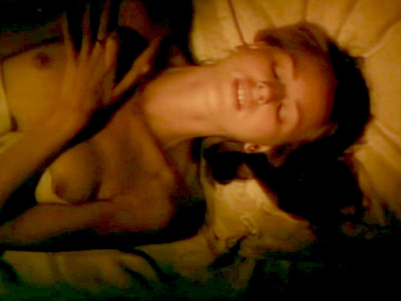 Naomi Watts Topless
