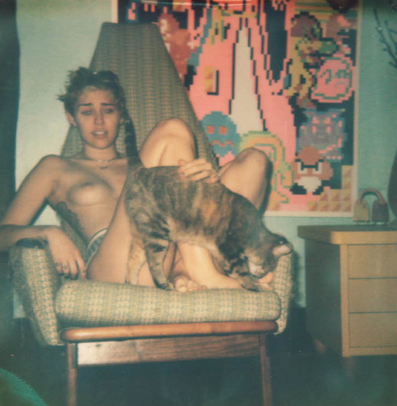 Miley Cyrus Topless