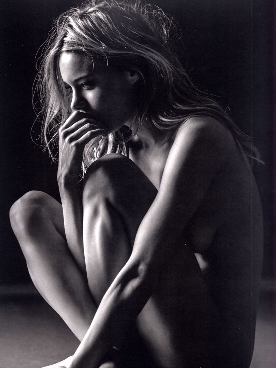 Camille Rowe Naked sexy photos