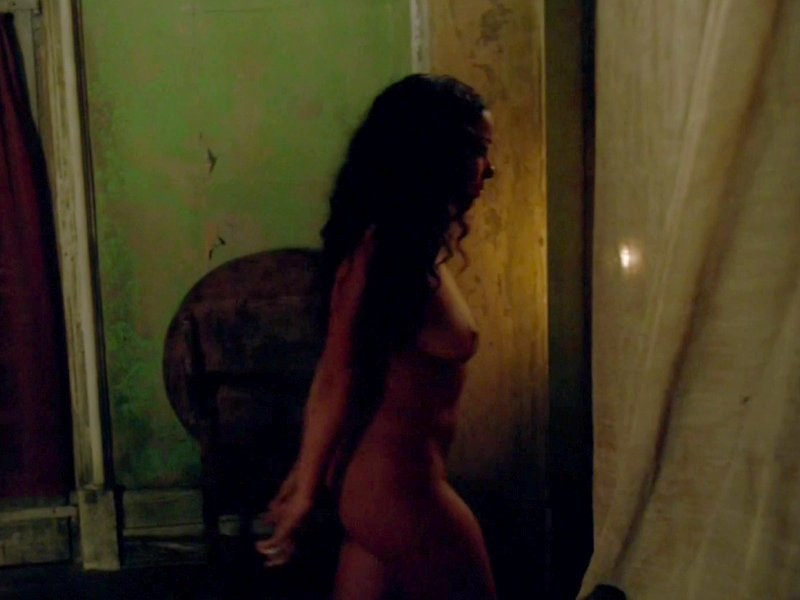 Jessica Parker Kennedy Naked photos