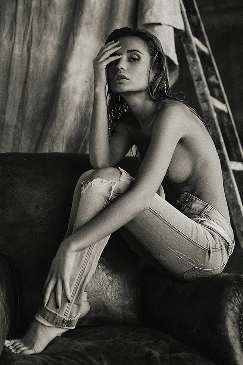 Ekaterina Zueva Naked