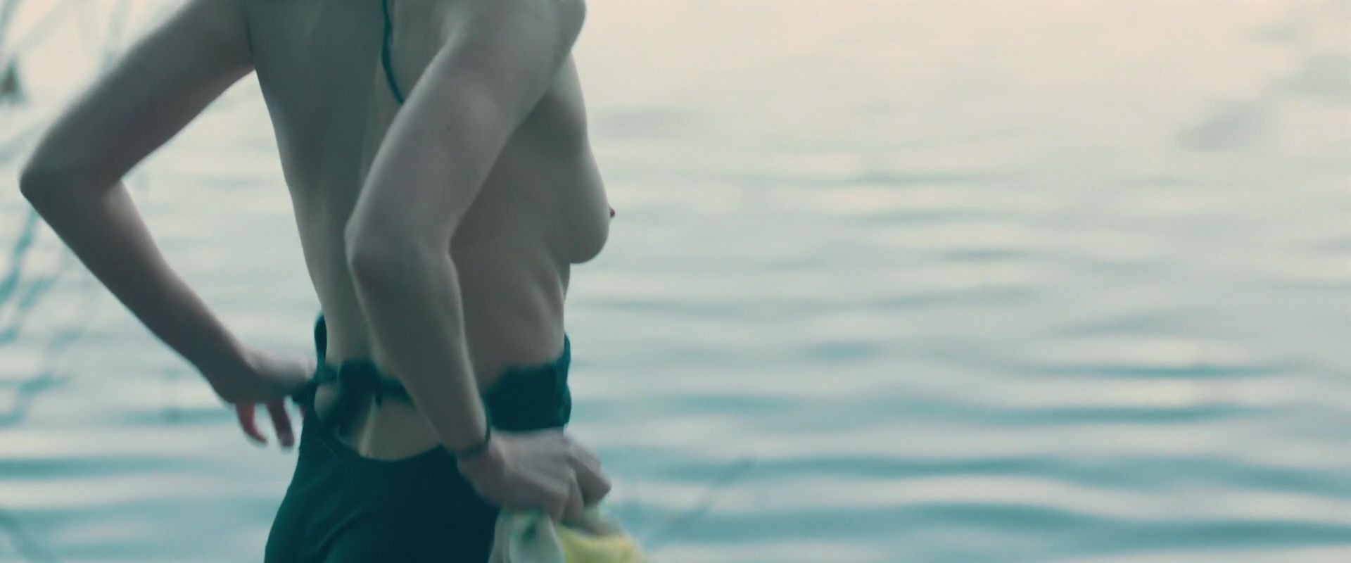 Stephanie Ellis Naked