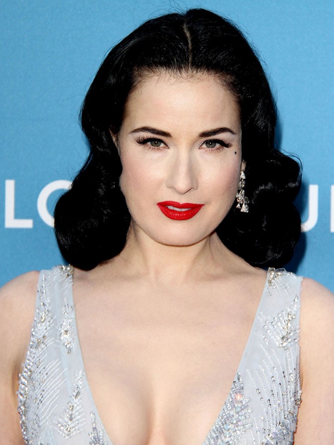 Dita Von Teese Cleavage