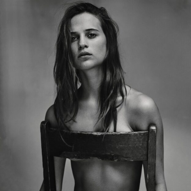 Alicia Vikander photo