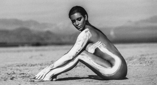 Kim Kardashian photo