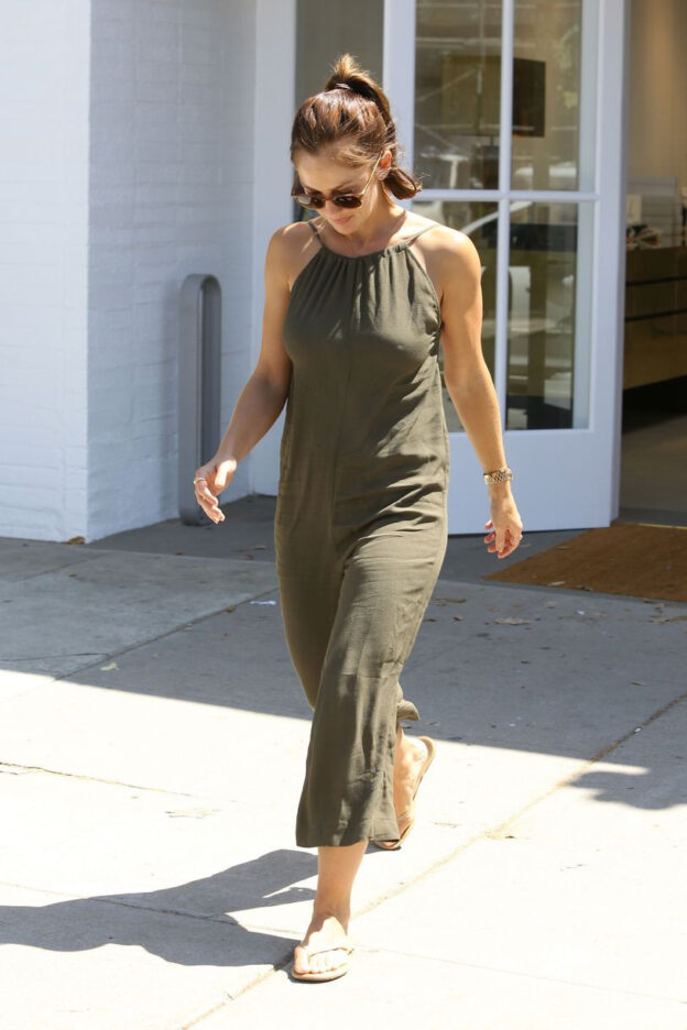 Minka Kelly photo